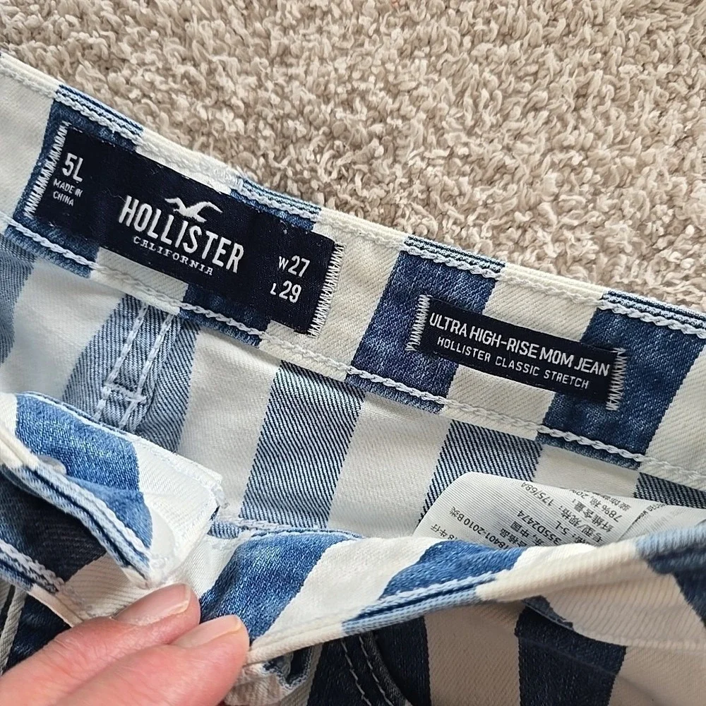 Hollister Women's Ultra High Rise Mom‎ Jean Blue/White Striped Sz 5L Festival
